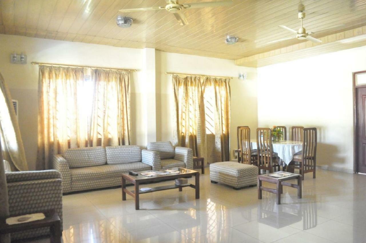 Charis Home Services Haatso Esterno foto